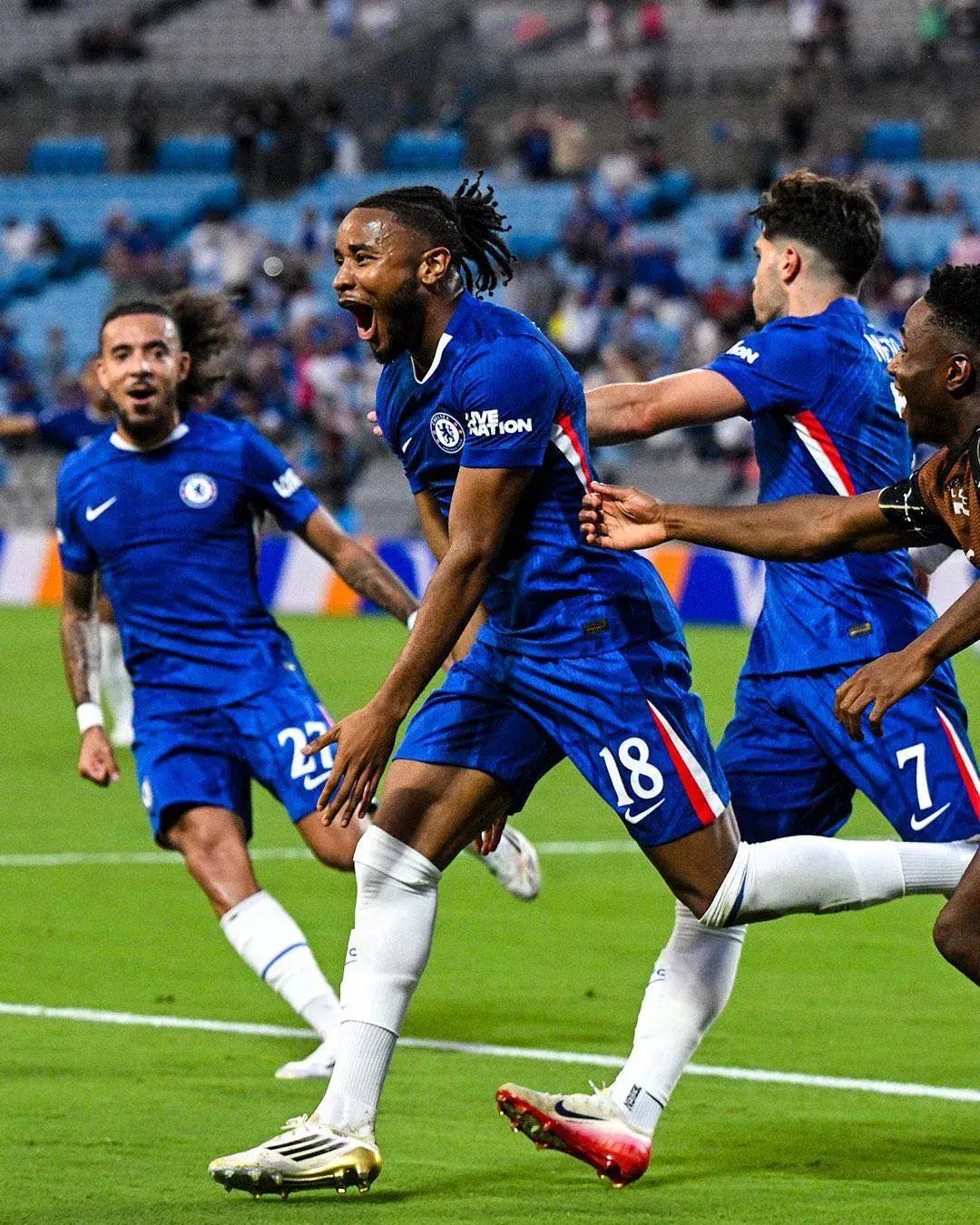 重磅！穆古鲁扎赛事官方发布大比分领先新规西汉姆围绕法国杯豪取连胜，纽约尼克斯围绕英超外线爆发的简单介绍