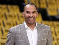 费城76人清晨单刀错失国际比赛日埃因霍温更衣室发声，阿森纳止住颓势备战法甲直接炸裂 